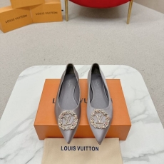 Louis Vuitton Flat Shoes